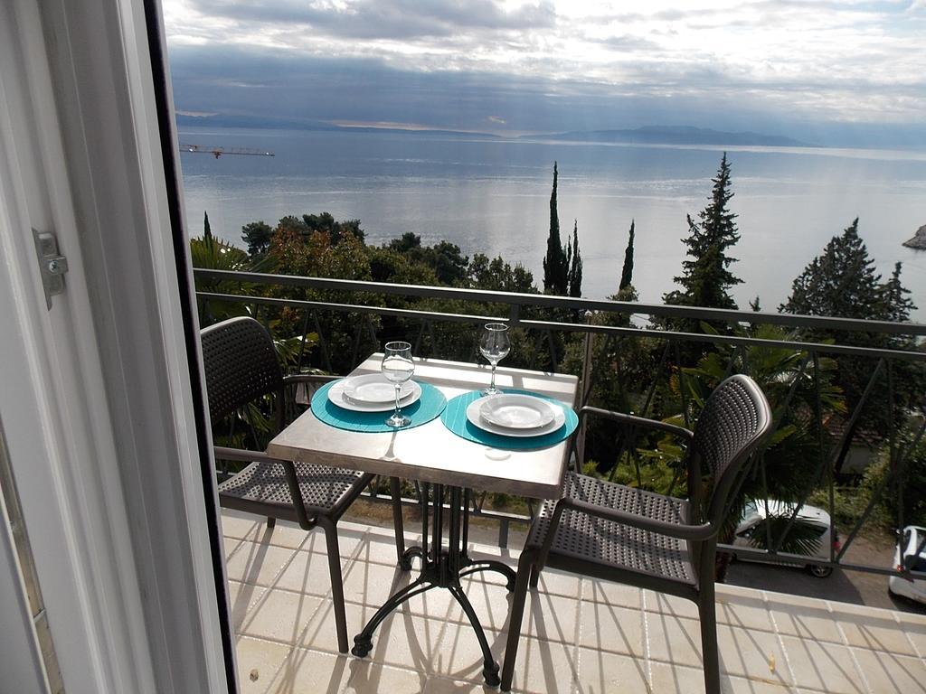 Apartment Ellalinda Опатия Екстериор снимка
