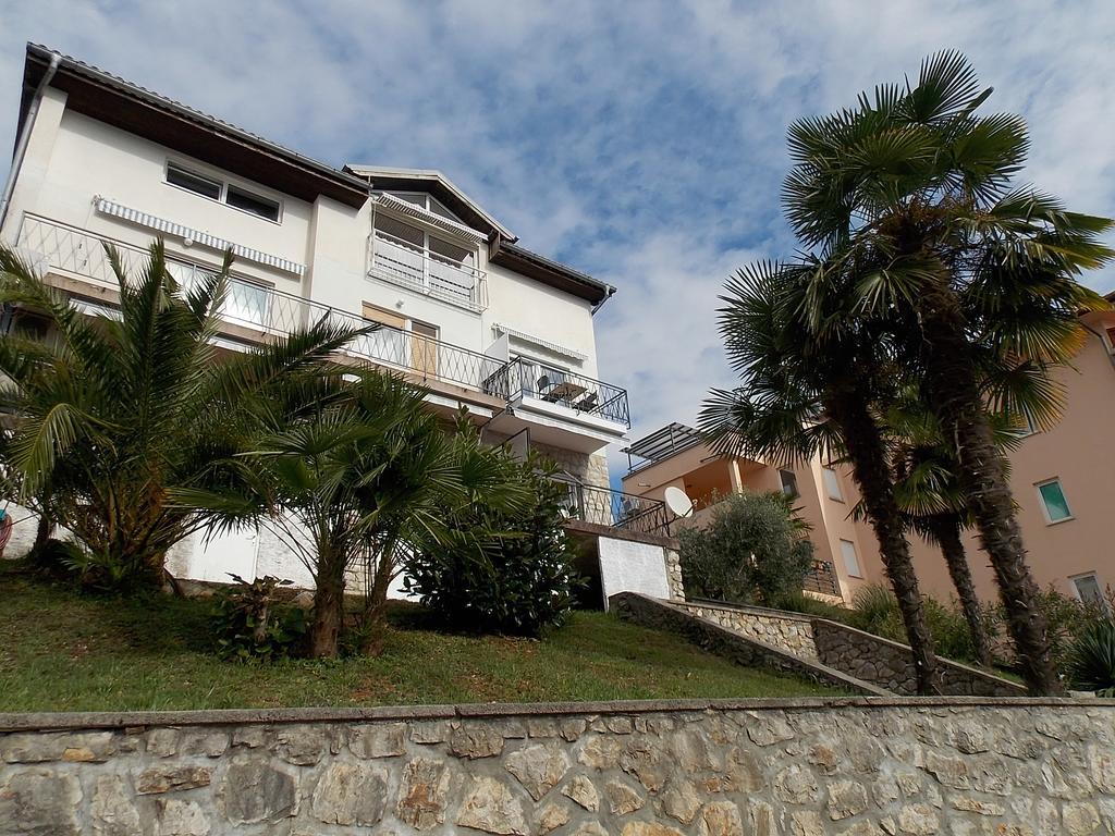 Apartment Ellalinda Опатия Екстериор снимка