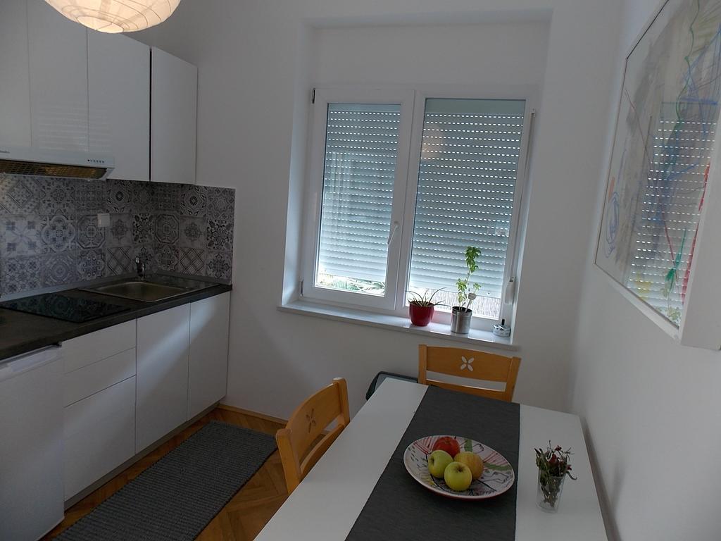 Apartment Ellalinda Опатия Екстериор снимка